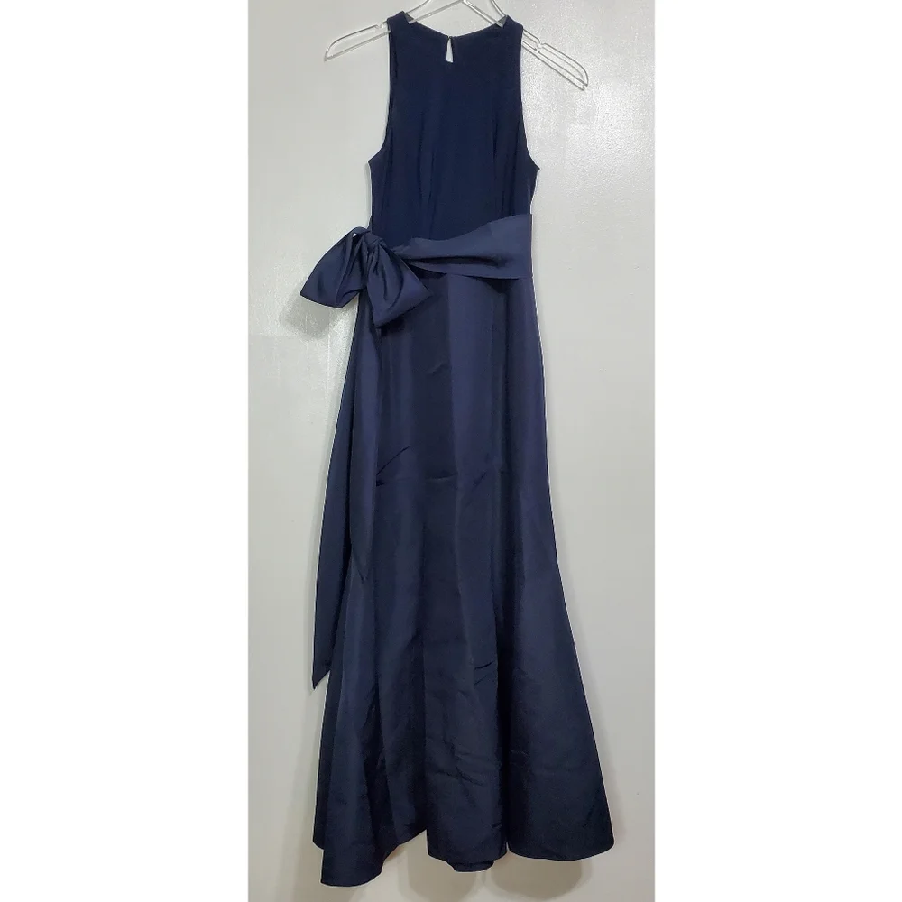 Sleeveless Navy Bow-Waist Evening Dress - Picture 2 of 14